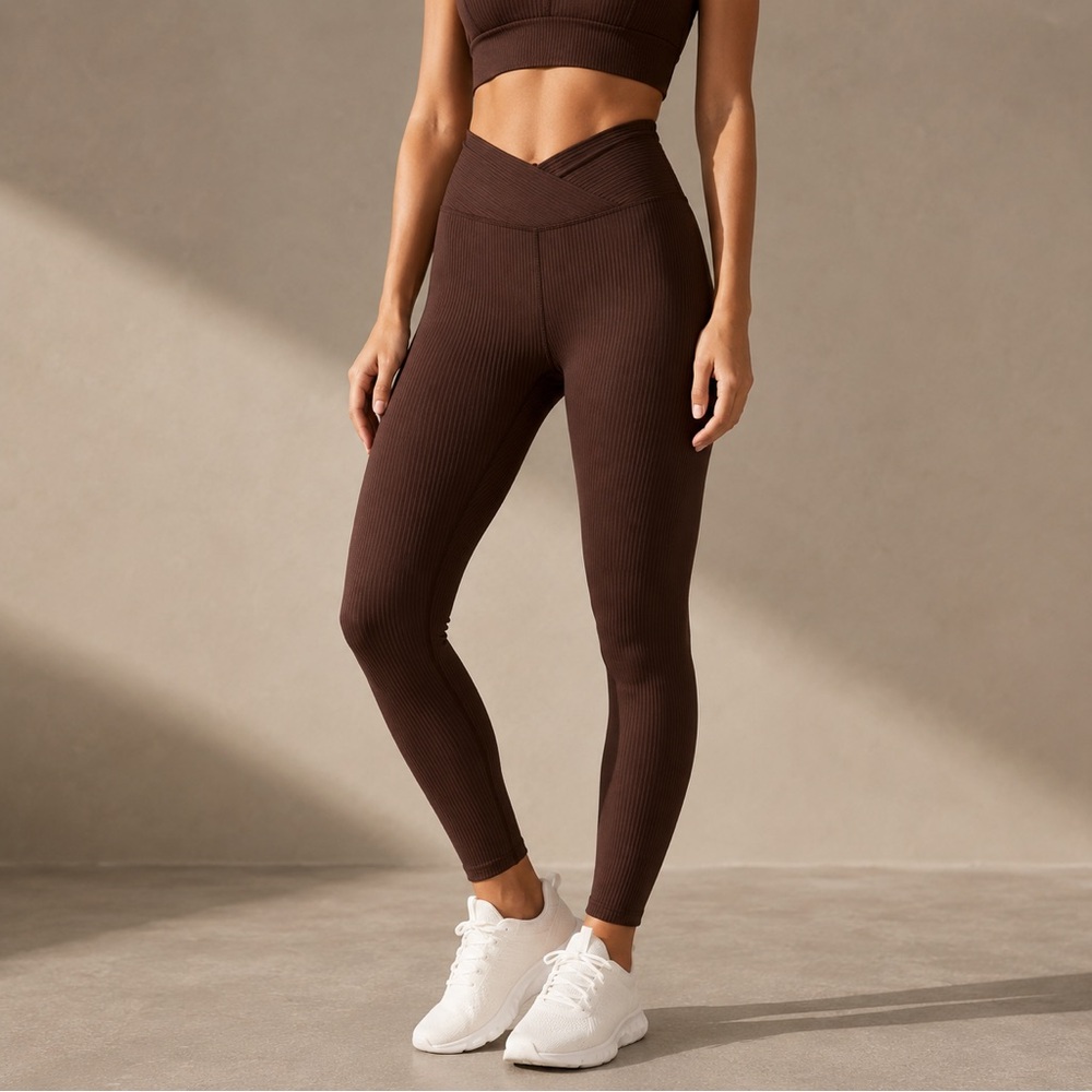 YEAR OF OURS Ribbed Veronica Legging in Dark Oak